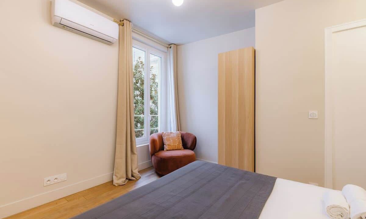 Photo of Bedroom in 3rd Arrondissement
