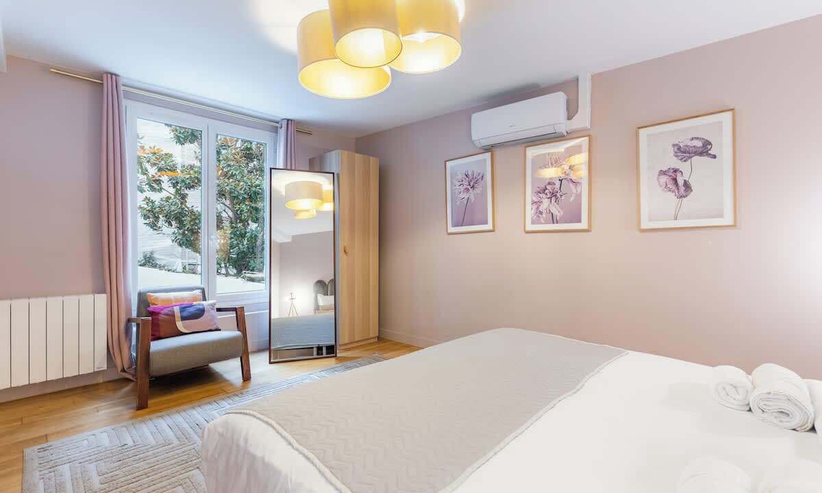 Photo of Bedroom in 3rd Arrondissement