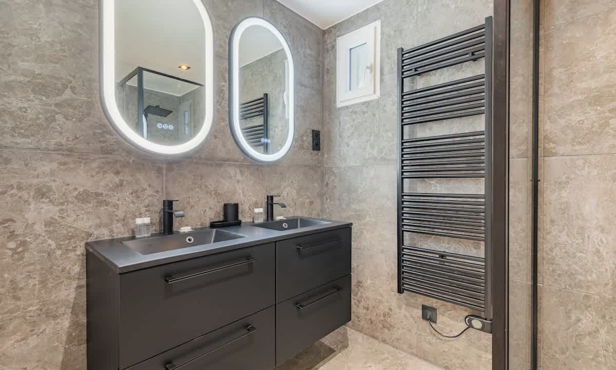 Photo of Bathroom in 3rd Arrondissement