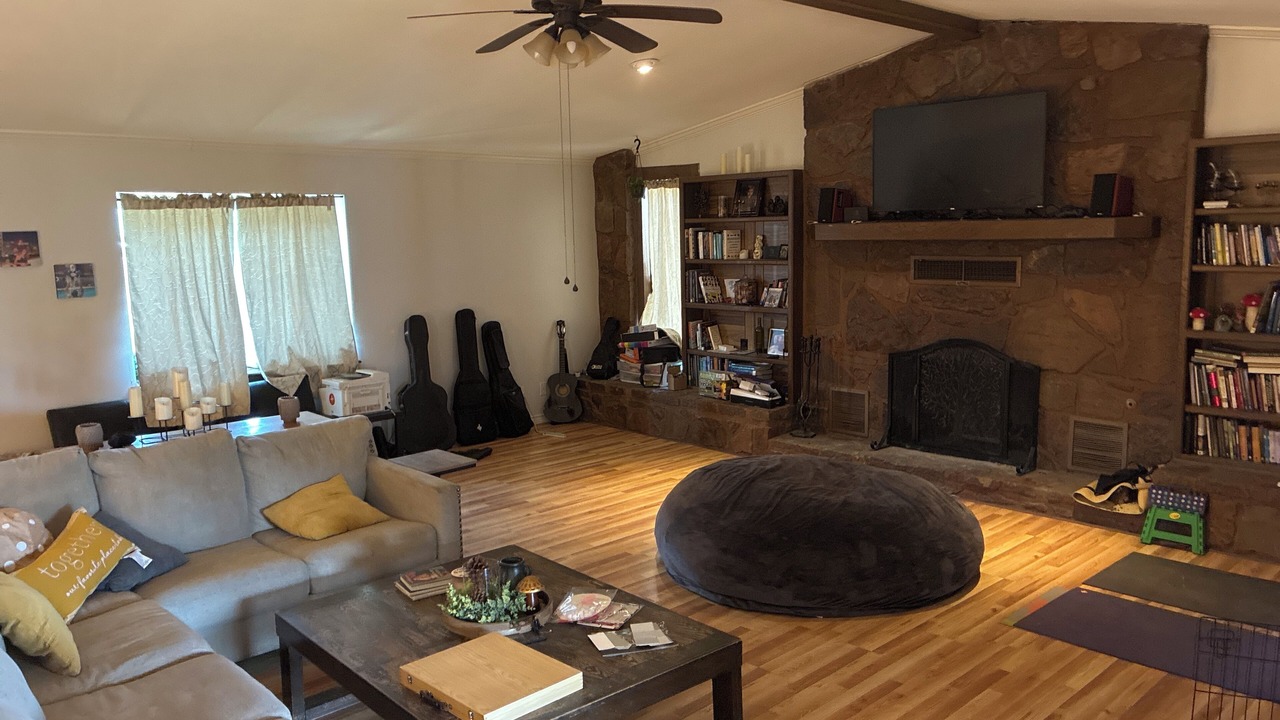 Photo of Livingroom in Claremore