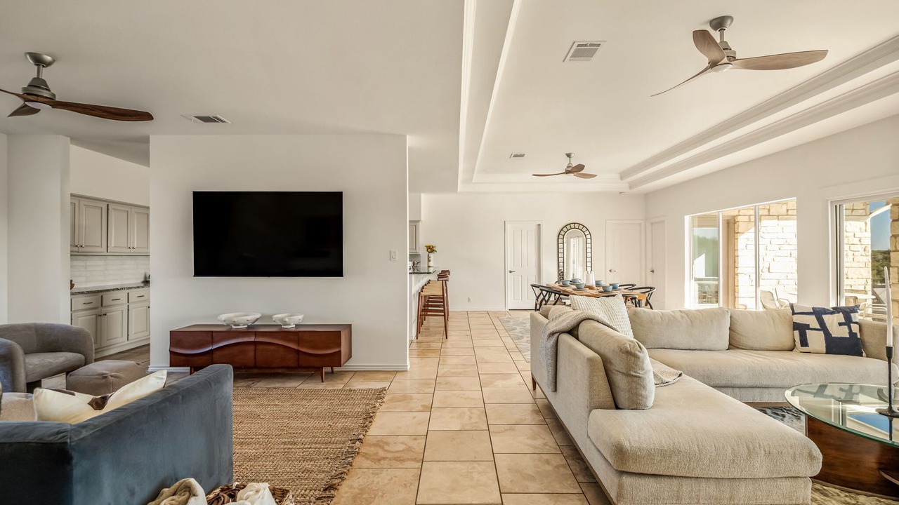 Photo of Livingroom in Highland Lake Estates