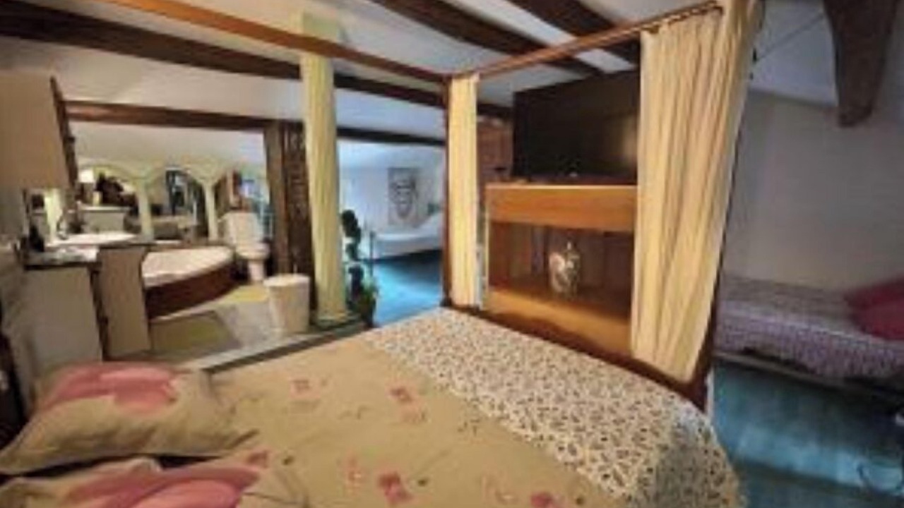 Photo of Bedroom in La Greve-sur-Mignon