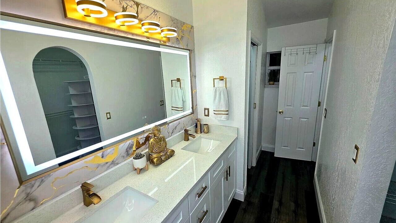 Photo of Bathroom in Land O' Lakes