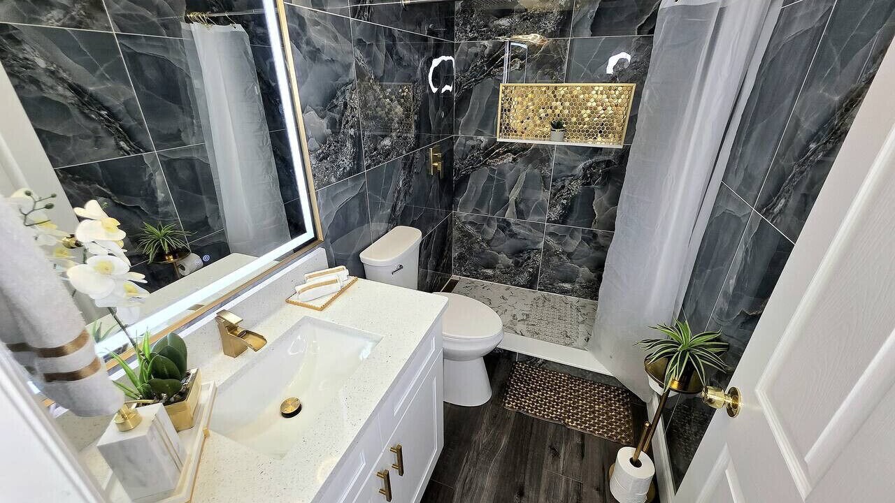 Photo of Bathroom in Land O' Lakes