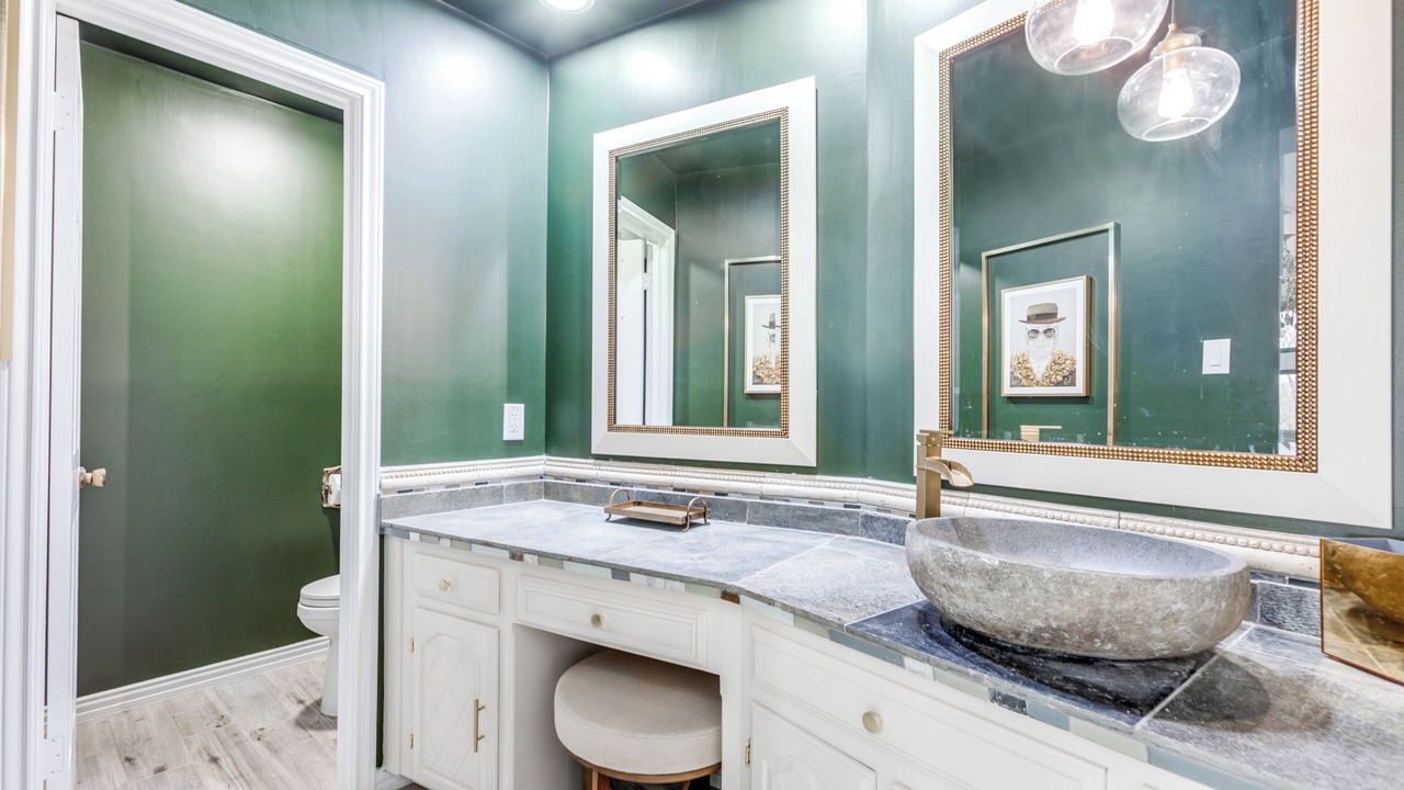 Photo of Bathroom in Lockhart