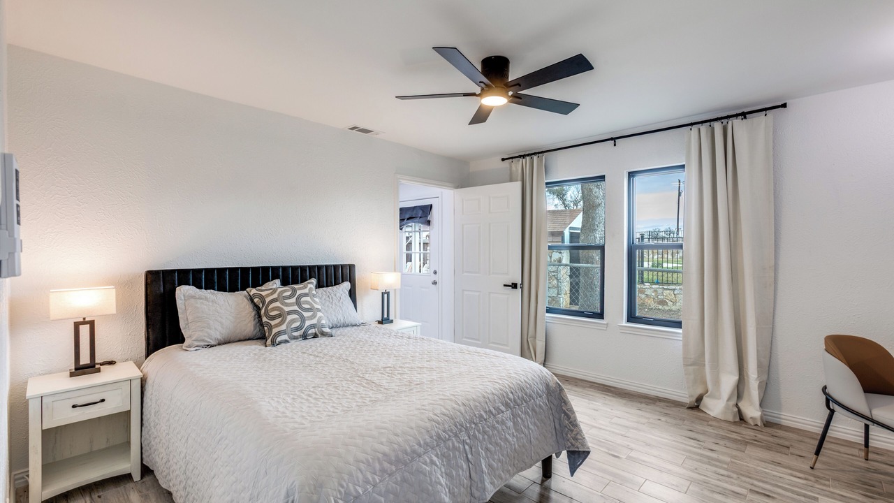 Photo of Bedroom in Lockhart