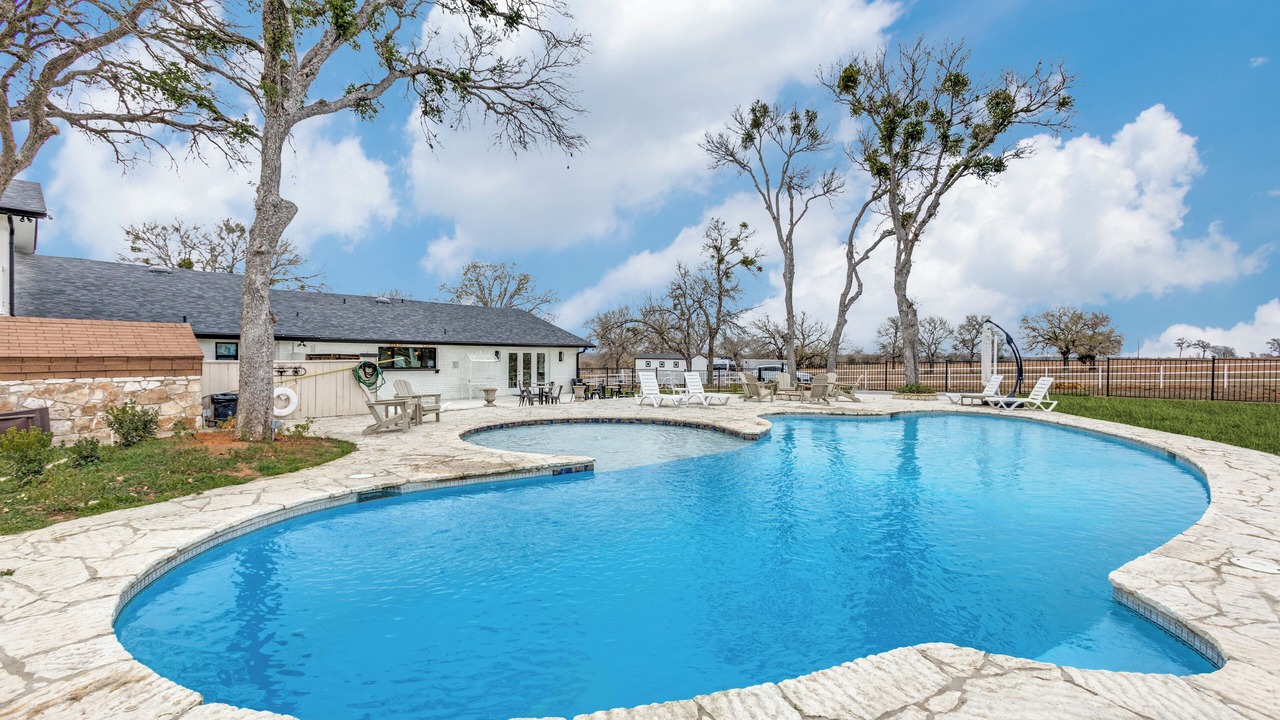 Photo of Outdoor in Lockhart