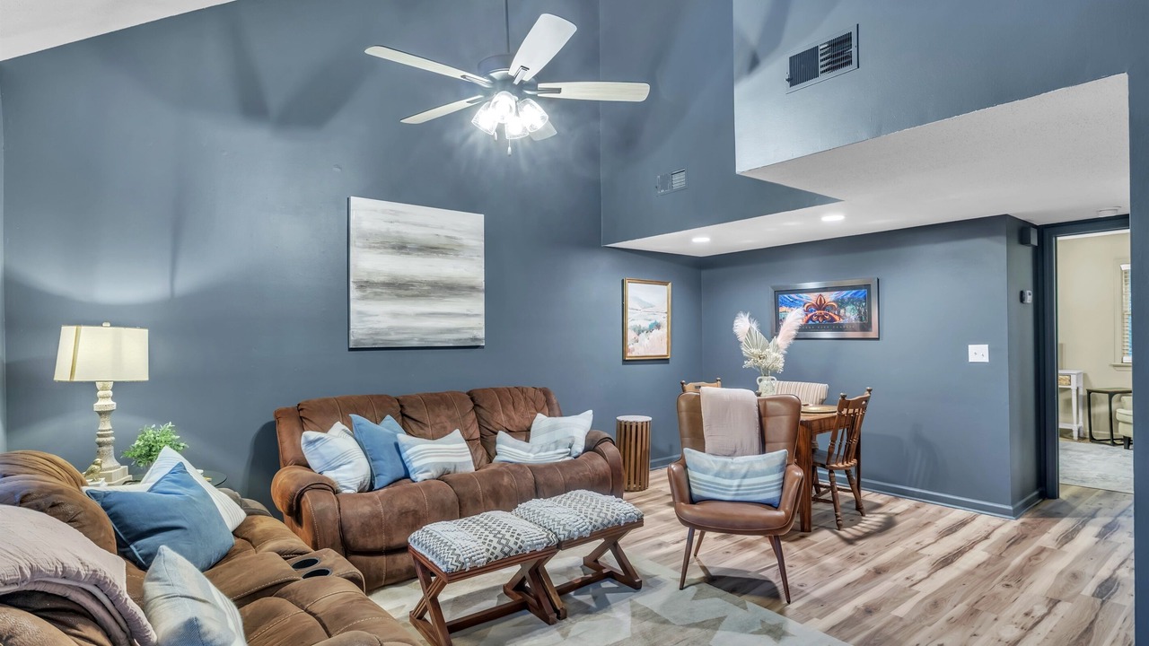 Photo of Livingroom in Starkville