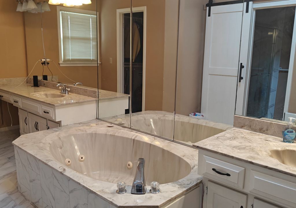 Photo of Bathroom in Lenexa