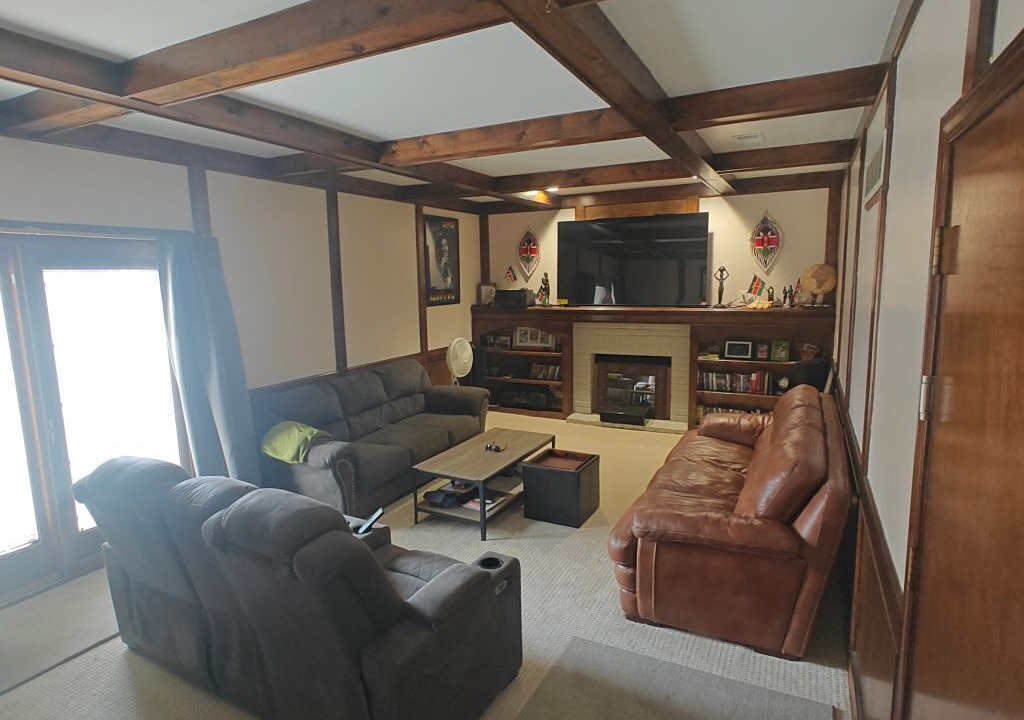 Photo of Livingroom in Lenexa