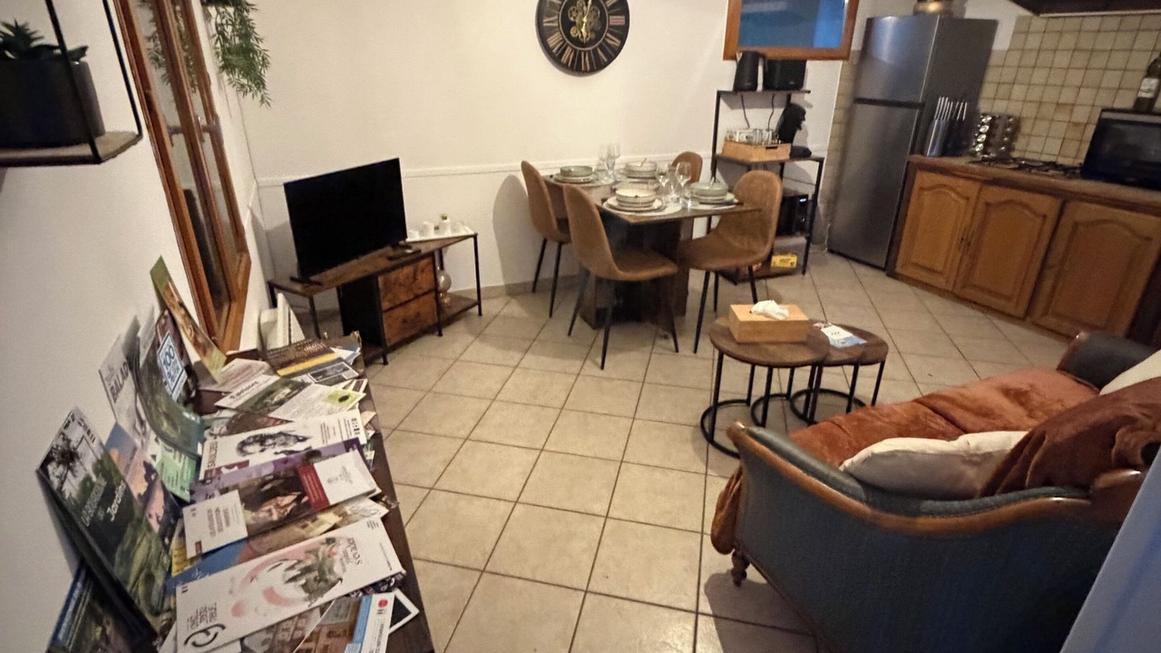 Photo of Livingroom in Rouvray (Cote-d'Or)