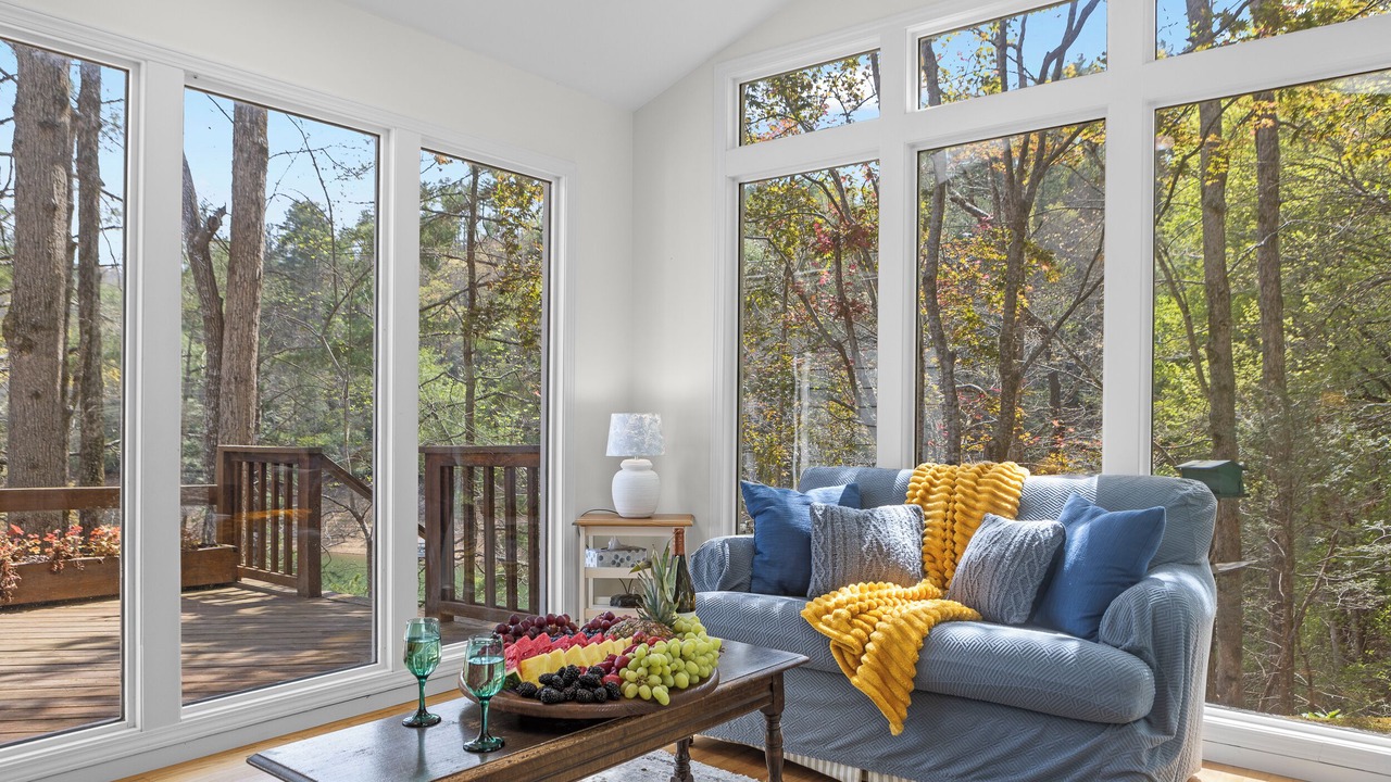 Photo of Bedroom in Robbinsville