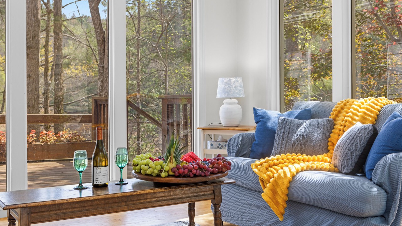 Photo of Bedroom in Robbinsville