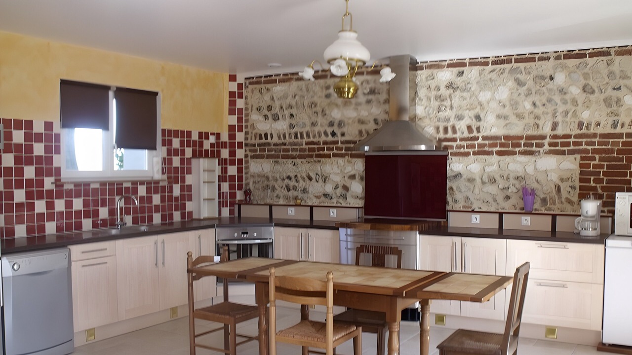 Photo of Kitchen in Saint-Leonard