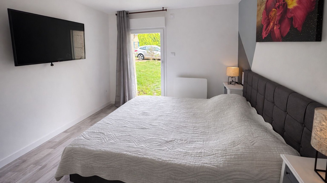 Photo of Bedroom in Villebernier
