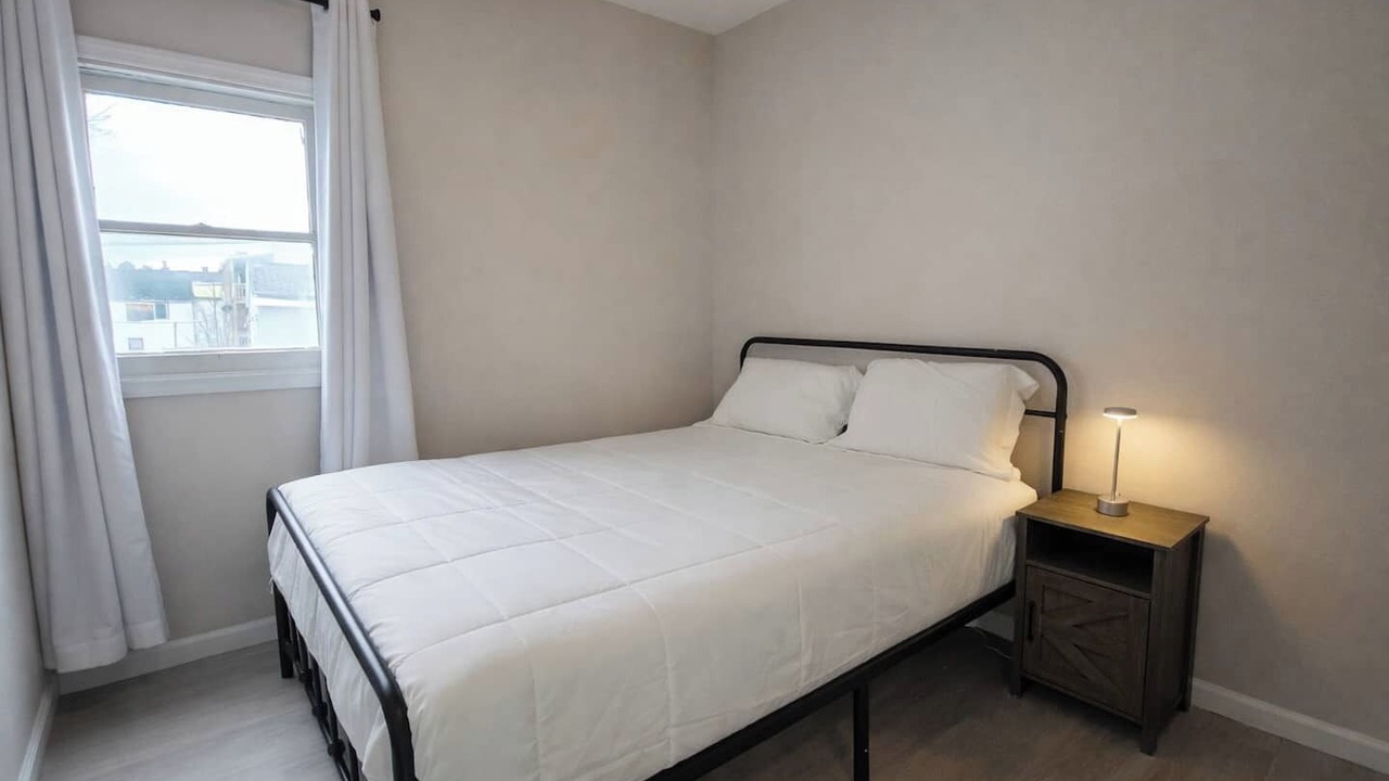 Photo of Bedroom in Watervliet
