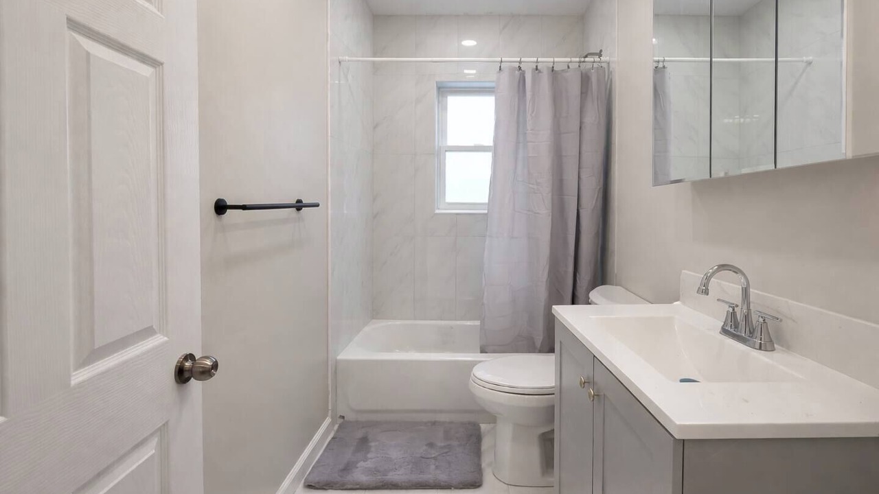 Photo of Bathroom in Watervliet