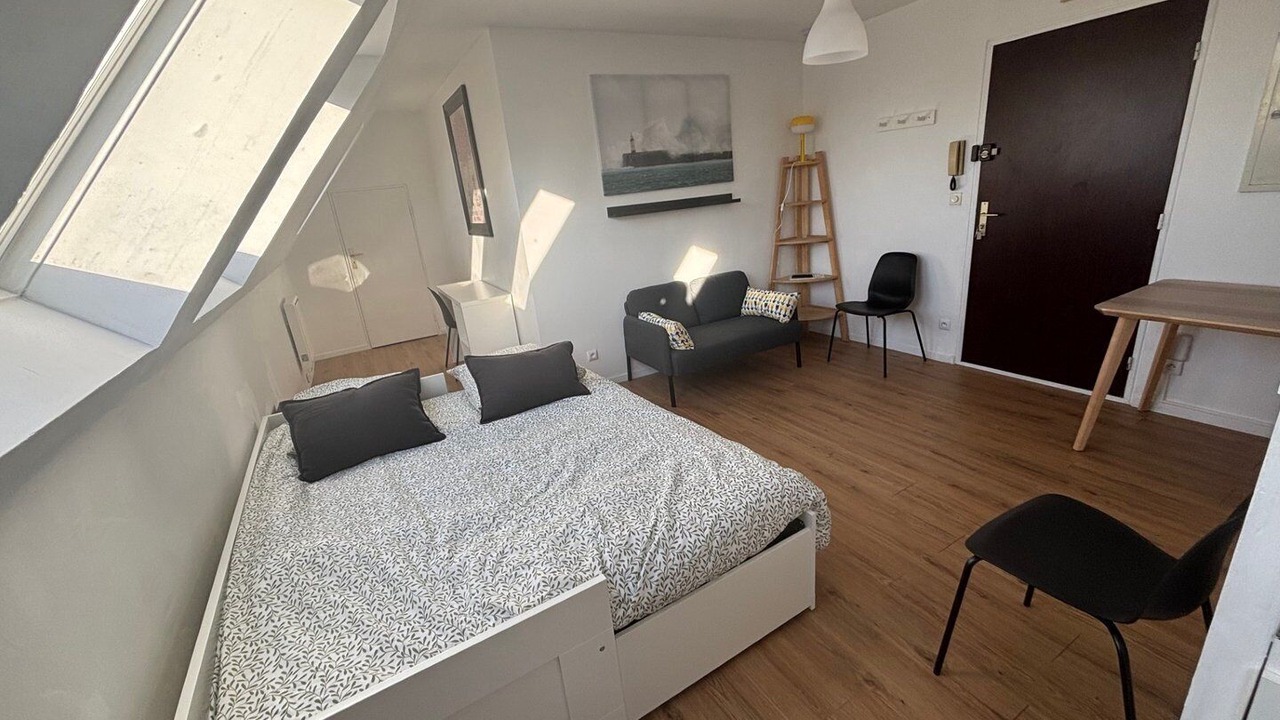 Photo of Bedroom in Douai
