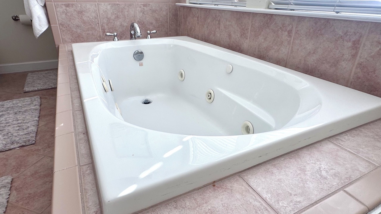 Photo of Bathroom in East Ocean View