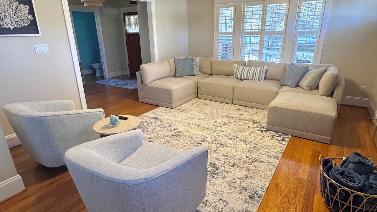 Photo of Livingroom in East Ocean View