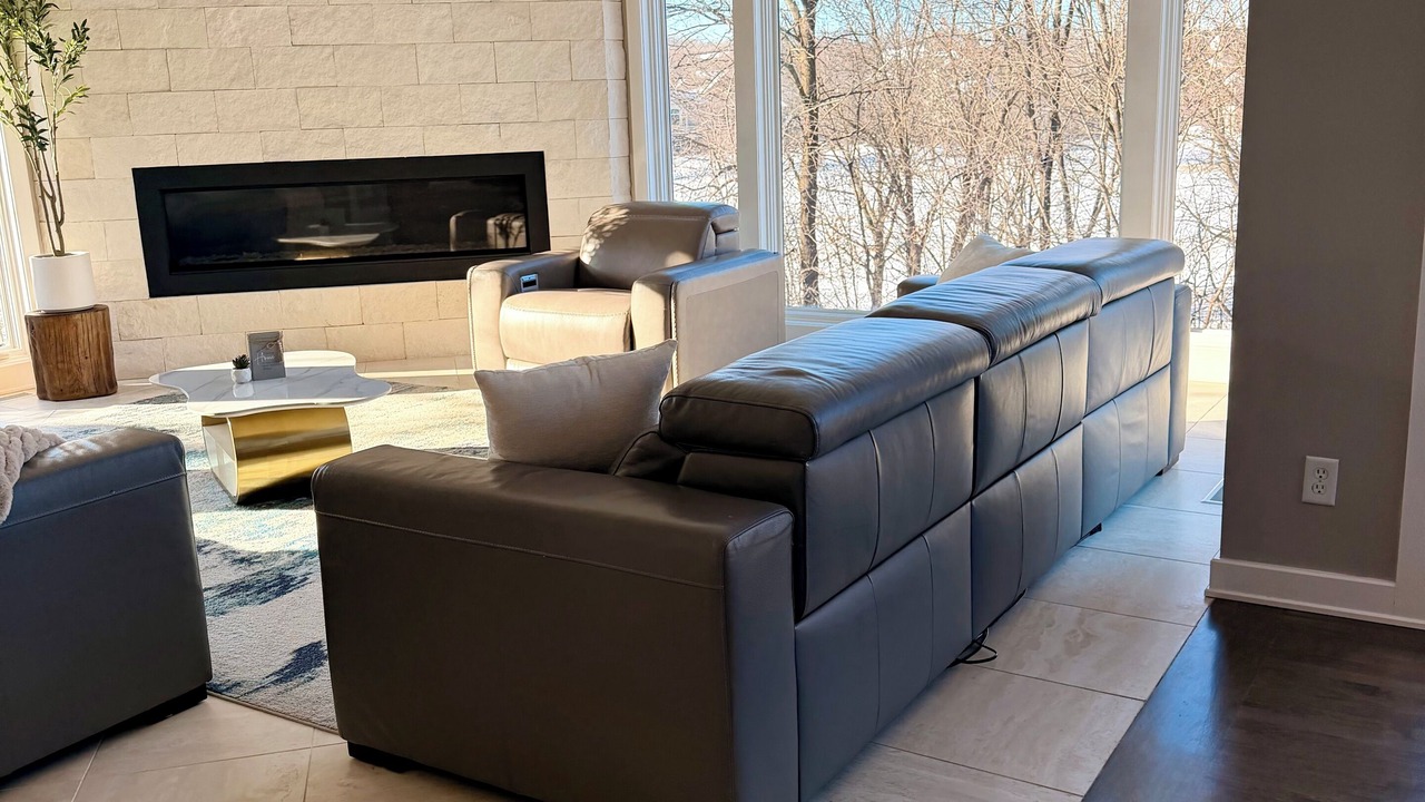 Photo of Livingroom in Eden Prairie