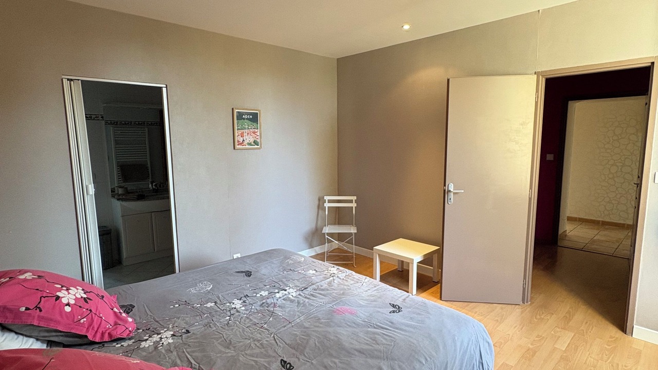 Photo of Bedroom in Montignac-Toupinerie