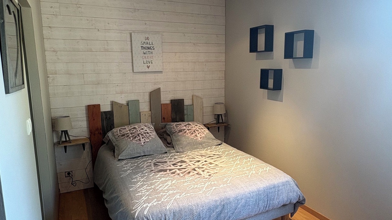 Photo of Bedroom in Montignac-Toupinerie