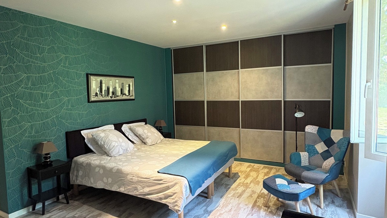 Photo of Bedroom in Montignac-Toupinerie