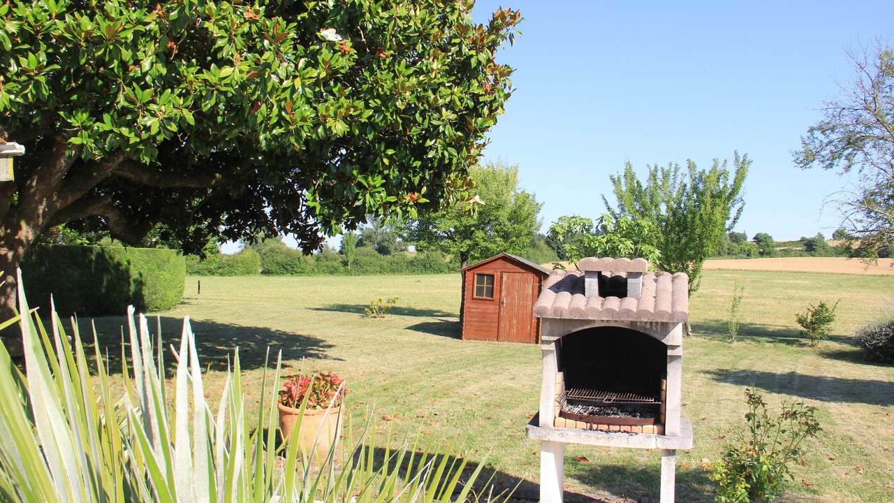 Photo of Outdoor in Montignac-Toupinerie