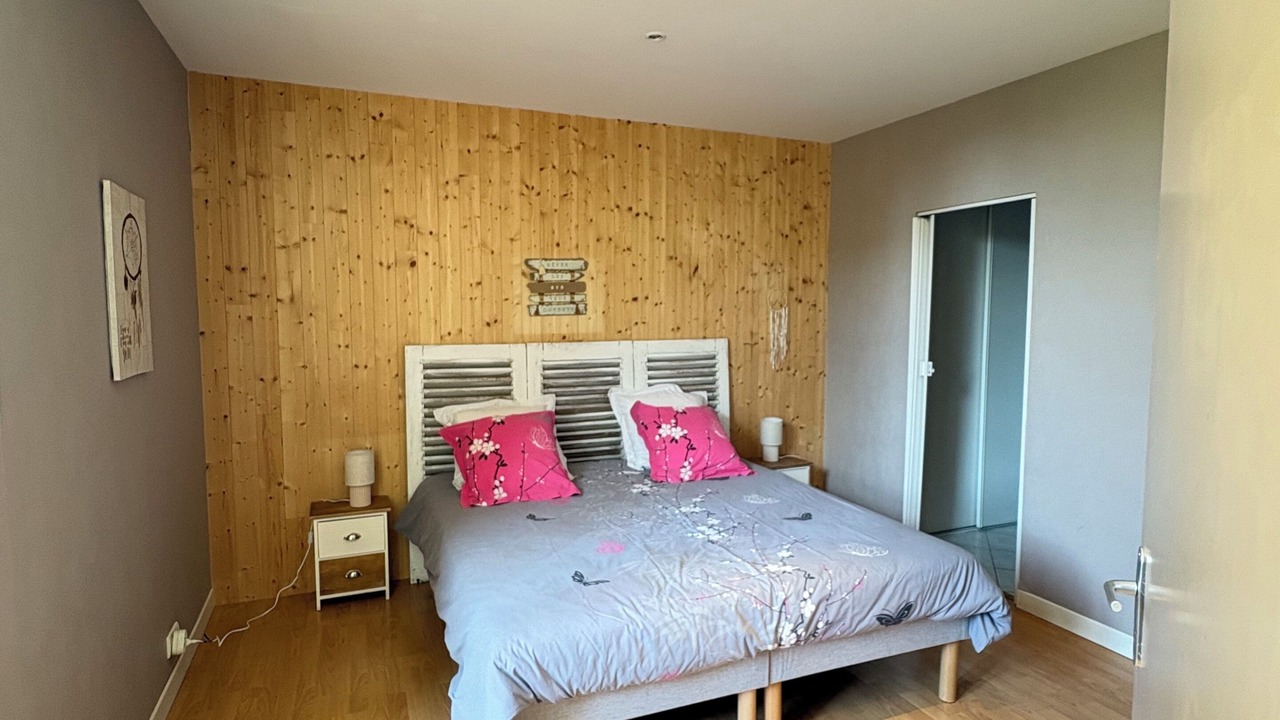 Photo of Bedroom in Montignac-Toupinerie