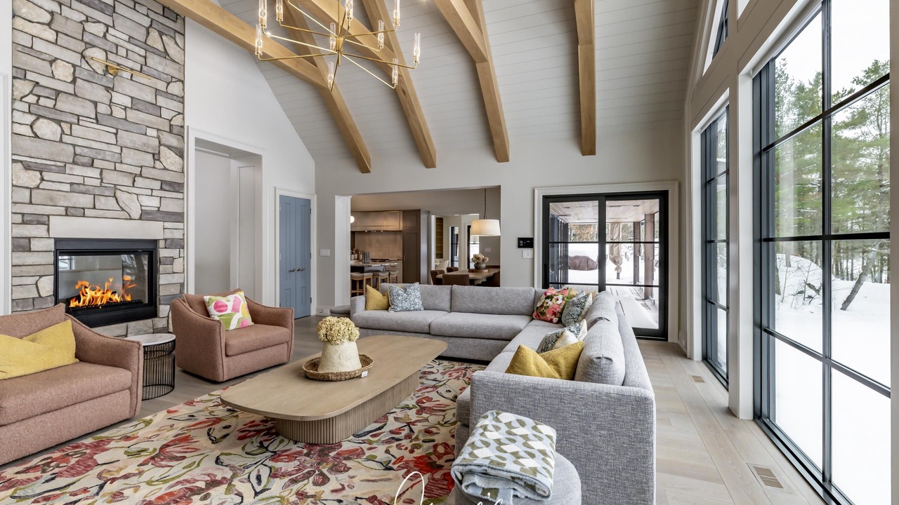 Photo of Livingroom in Gravenhurst
