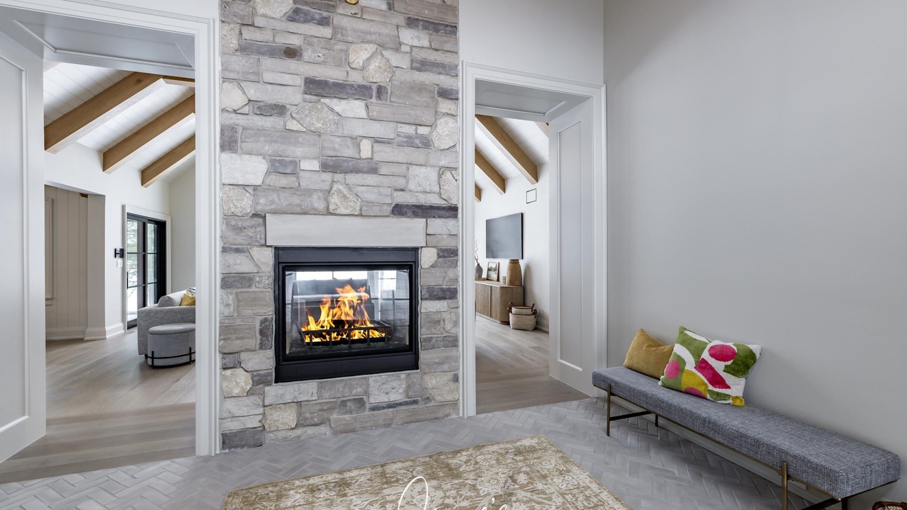 Photo of Livingroom in Gravenhurst