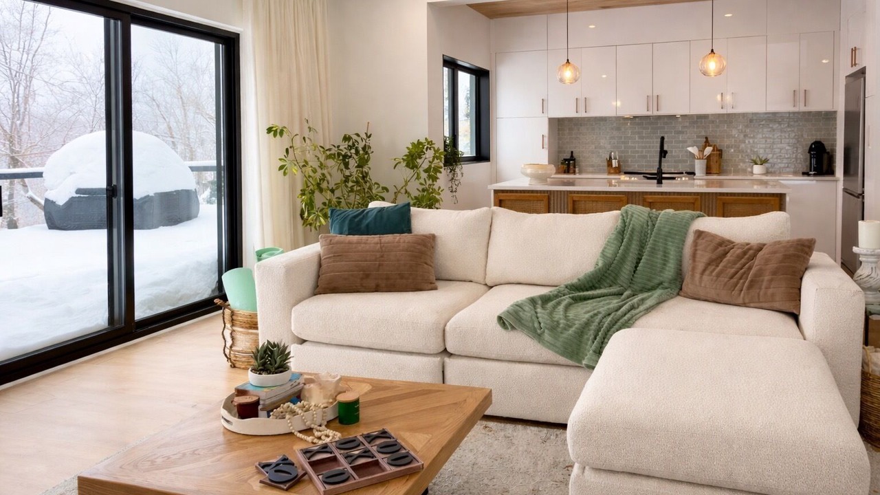 Photo of Livingroom in Les Pays-d'en-Haut Regional County Municipality