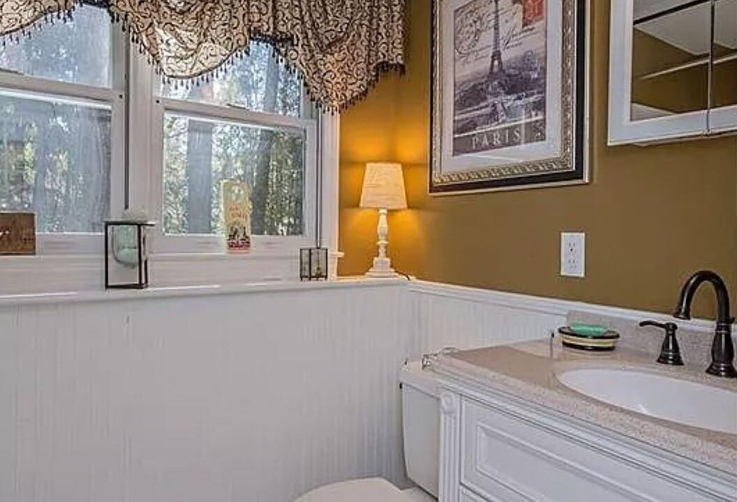 Photo of Bathroom in North Druid Hills