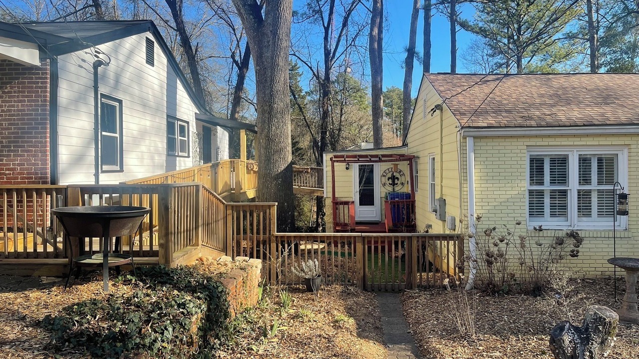 Photo of Patio Balcony in North Druid Hills