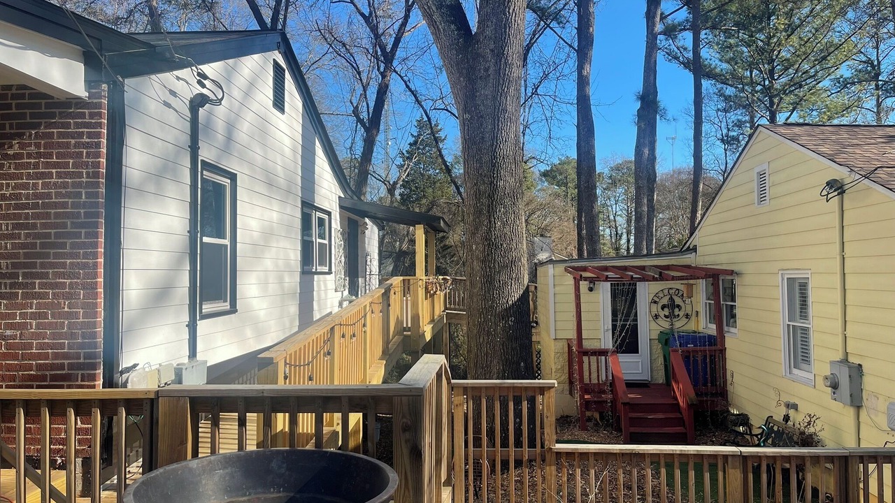Photo of Patio Balcony in North Druid Hills
