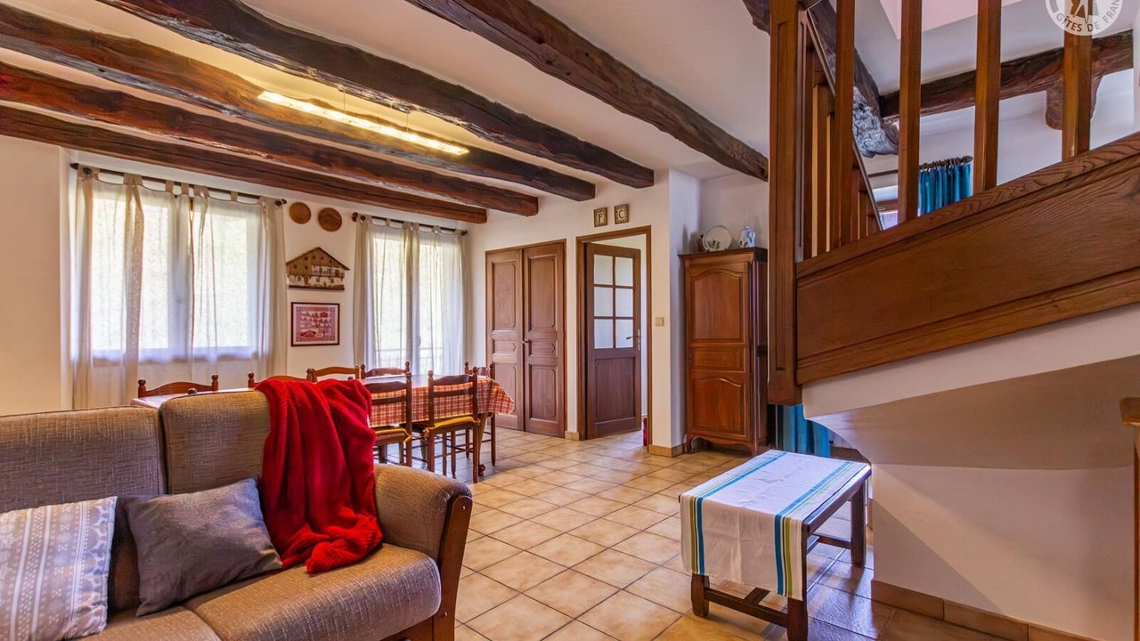 Photo of Livingroom in Mercury