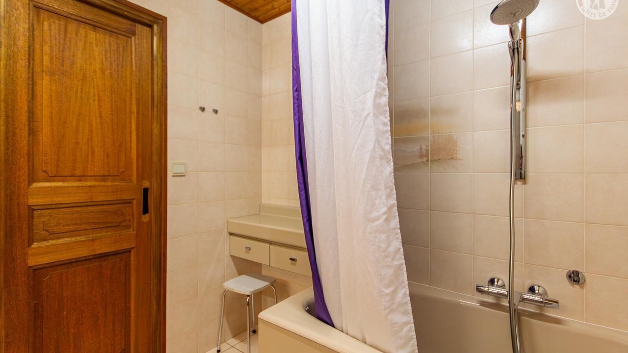 Photo of Bathroom in Mercury