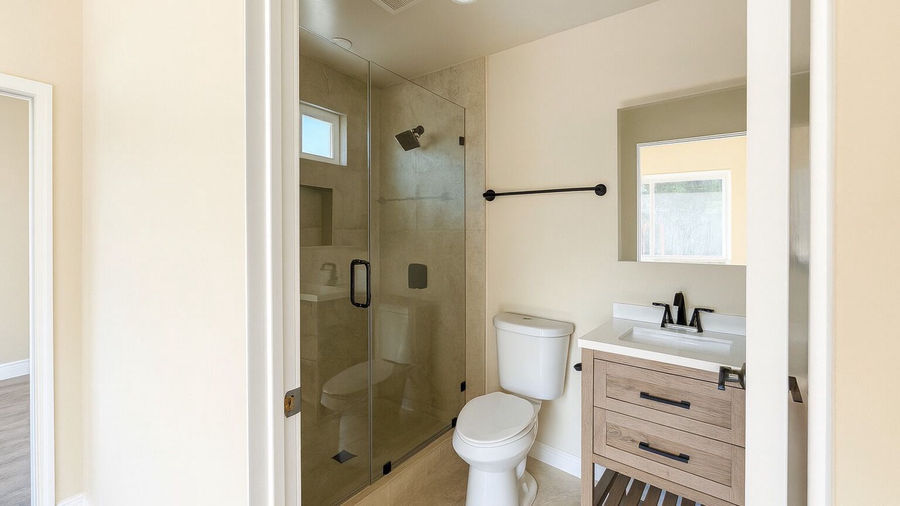 Photo of Bathroom in Lawndale