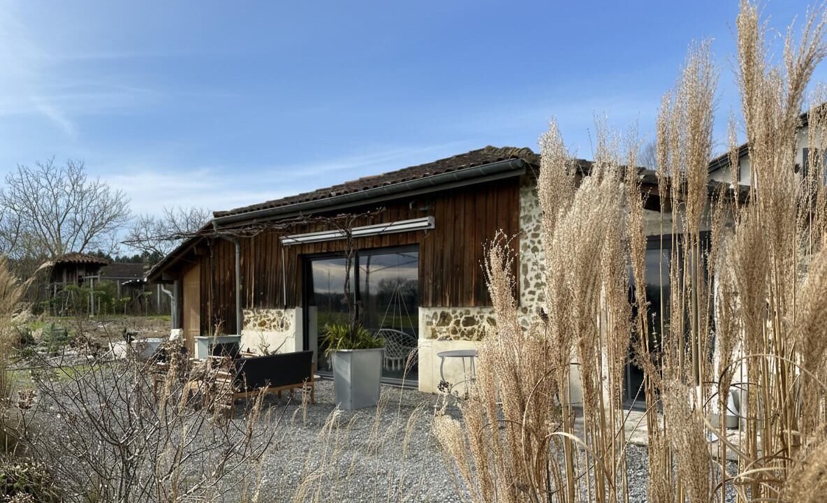Photo of Outdoor in Mimbaste