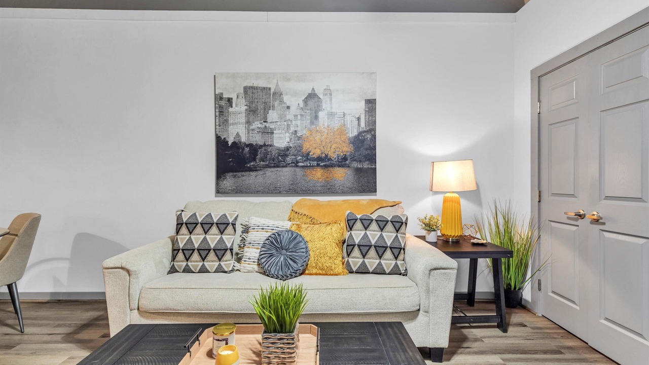 Photo of Livingroom in Baytown