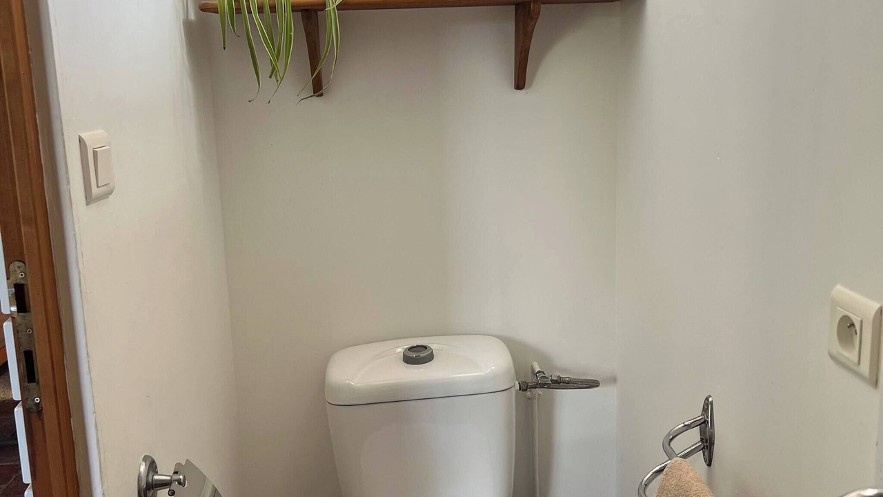 Photo of Bathroom in Le-Petit-Pressigny