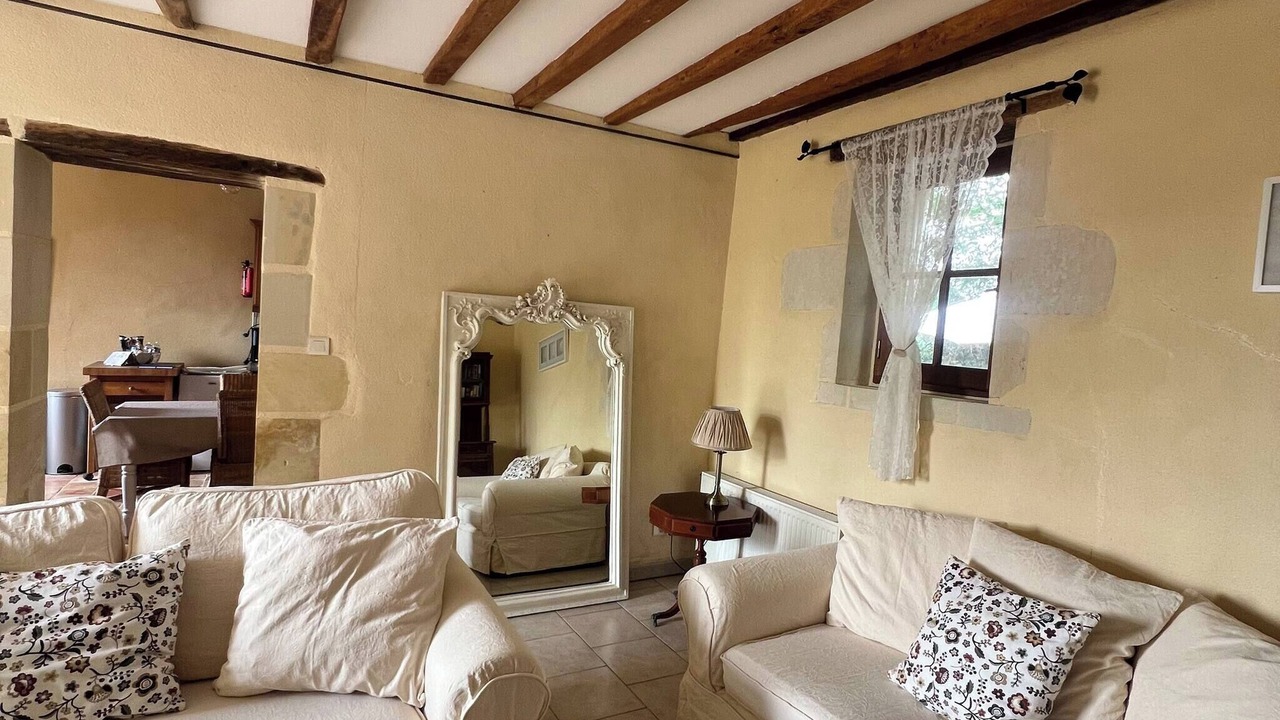 Photo of Livingroom in Le-Petit-Pressigny