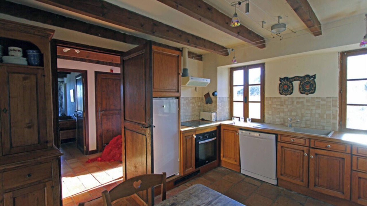 Photo of Kitchen in Saint-Nazaire-de-Valentane