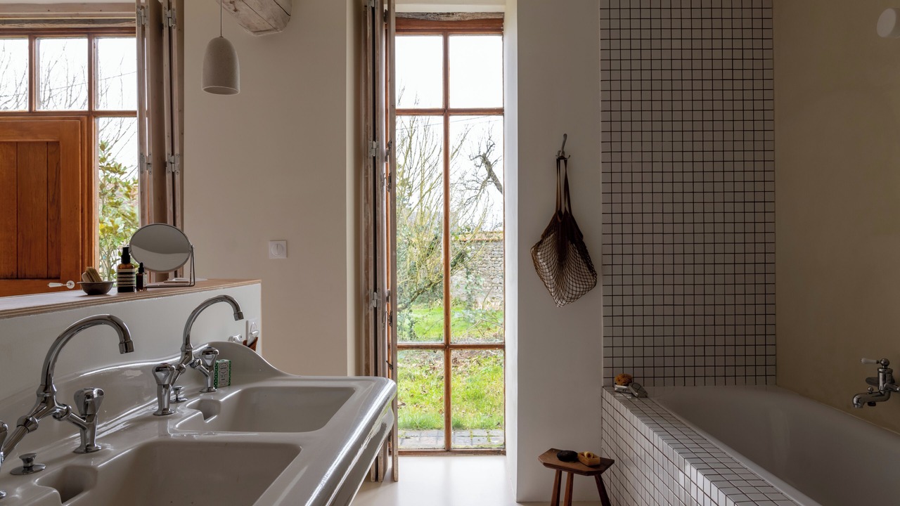 Photo of Bathroom in Neuvy-en-Dunois