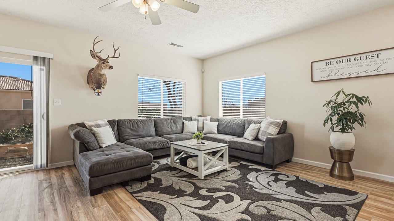 Photo of Livingroom in Westgate Heights