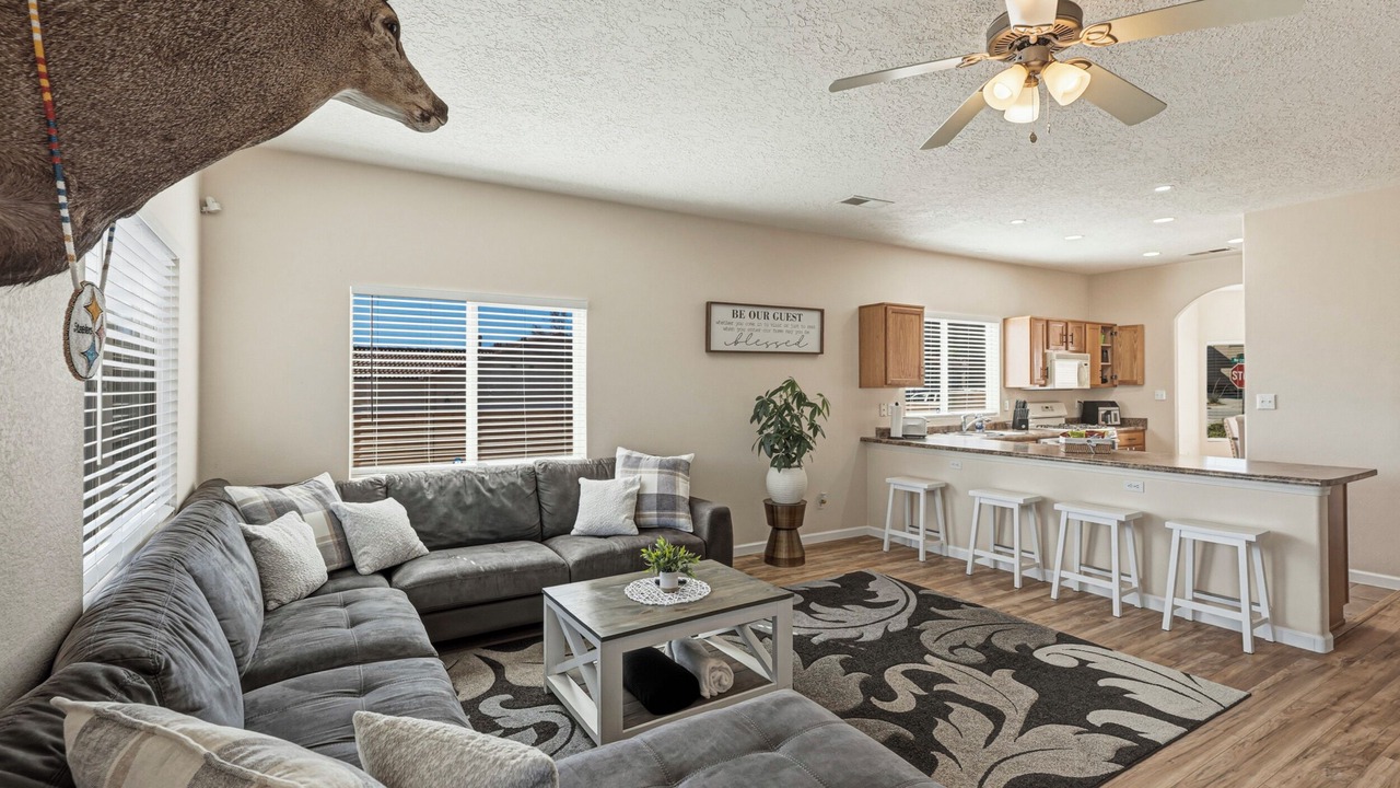 Photo of Livingroom in Westgate Heights