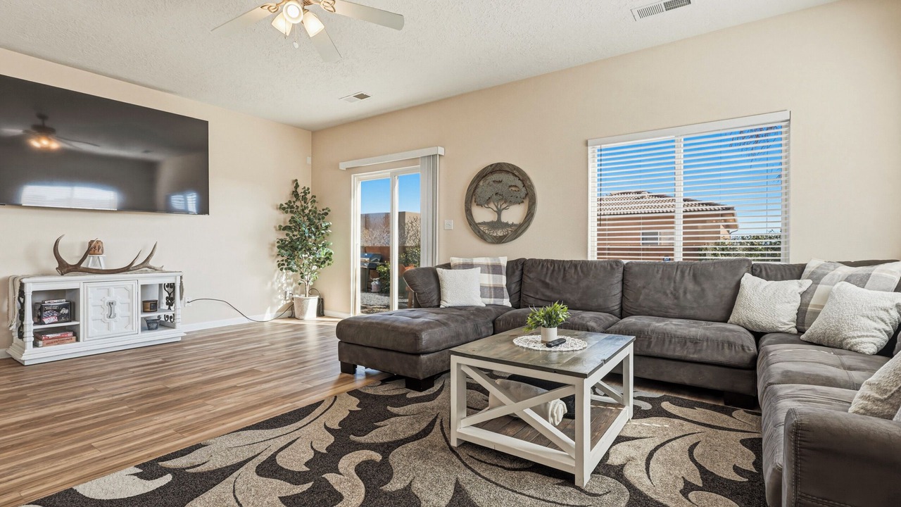 Photo of Livingroom in Westgate Heights