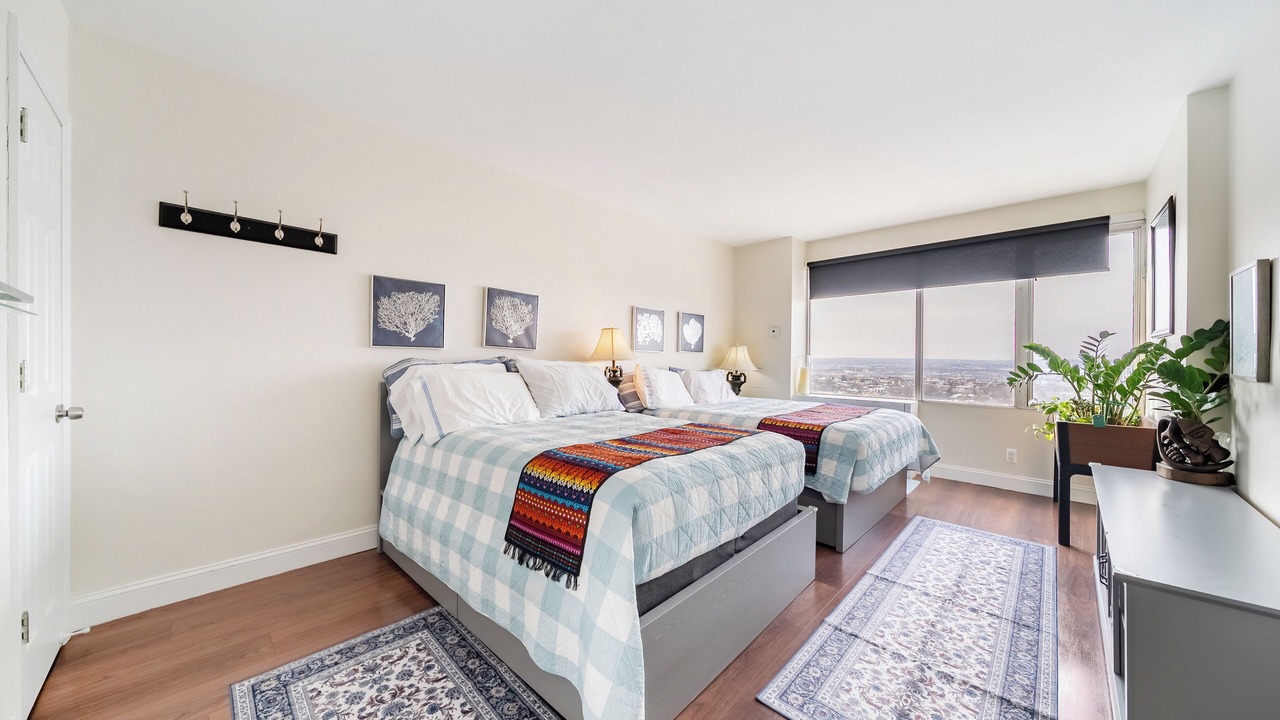 Photo of Bedroom in Fort Lee