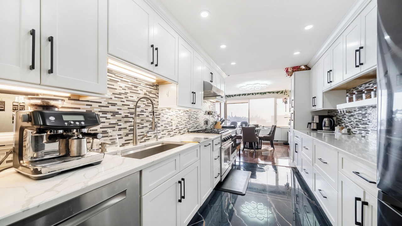 Photo of Kitchen in Fort Lee